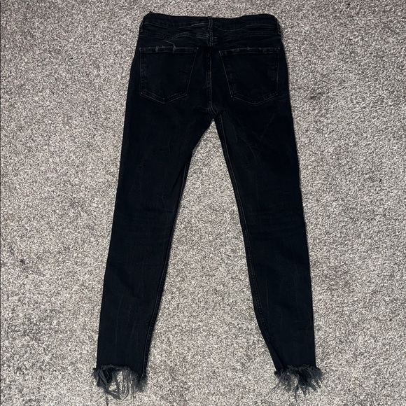Zara  Stylish Black Distressed Women Jeans - Picture 3 of 3